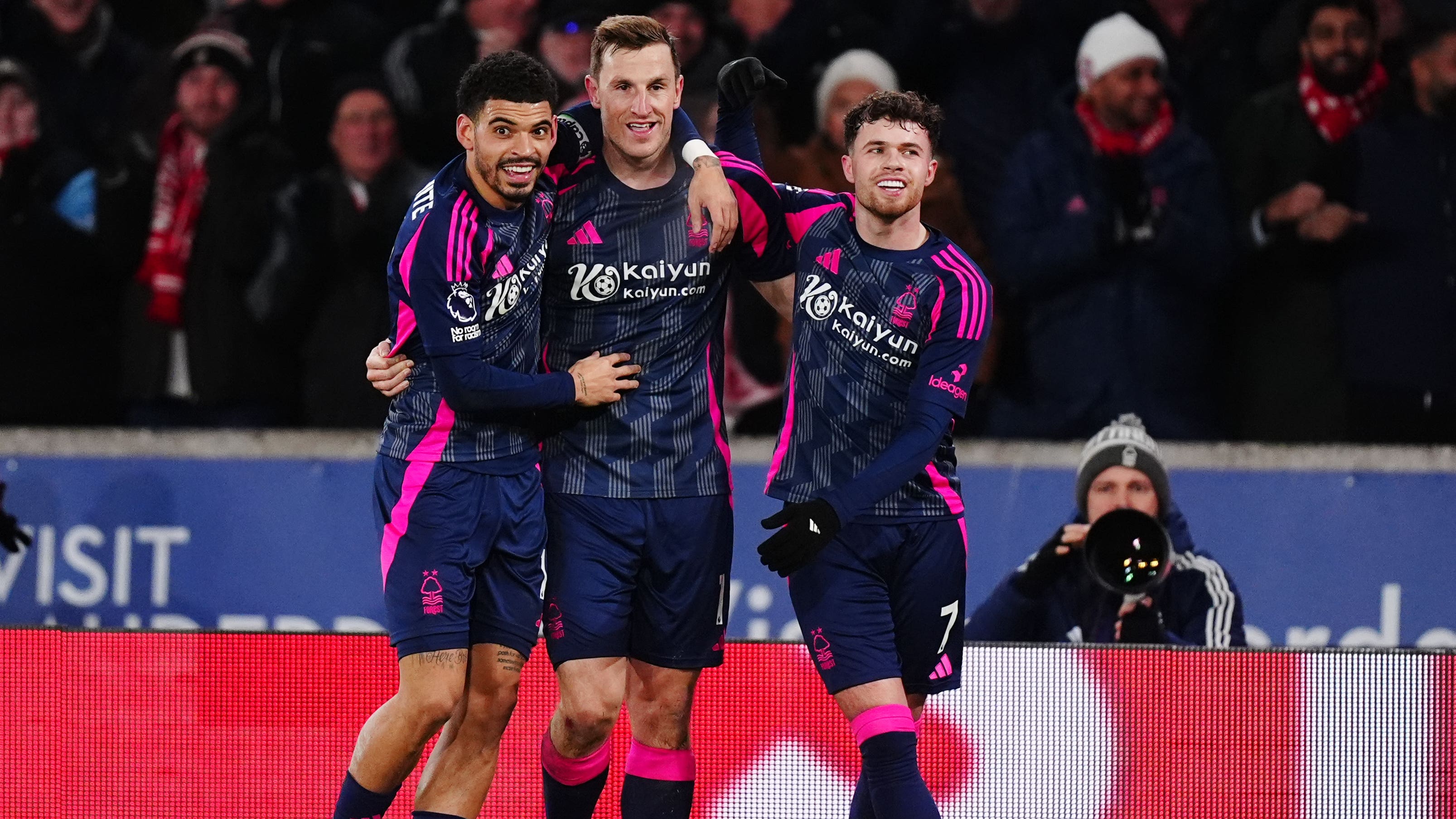 成了由后场 成了由后场